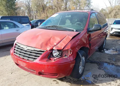 2005 Chrysler Town & Country Lx z USA, uszkodzony, nr VIN 2C4GP44R25R103041